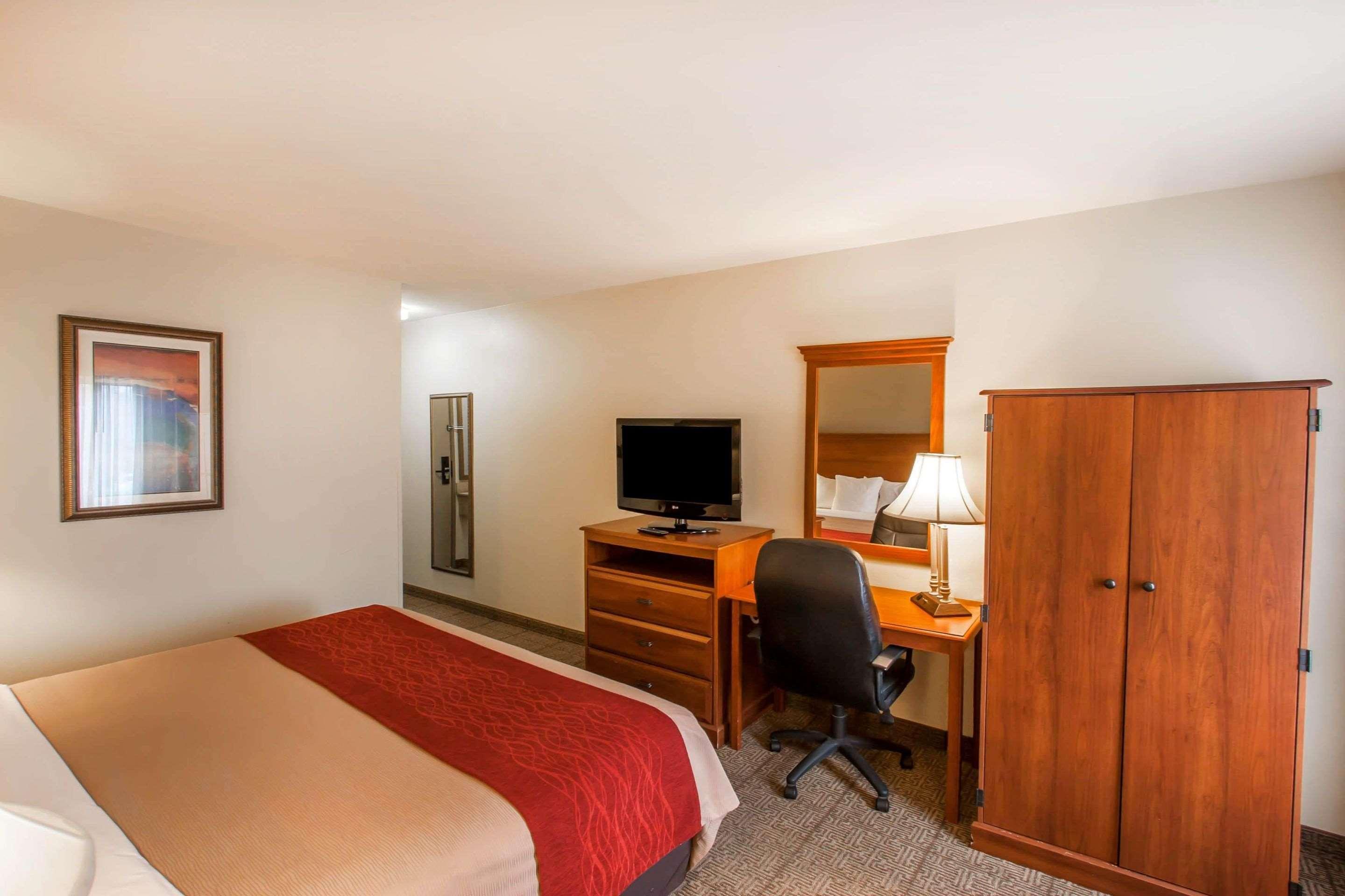 Quality Inn & Suites Germantown North Buitenkant foto