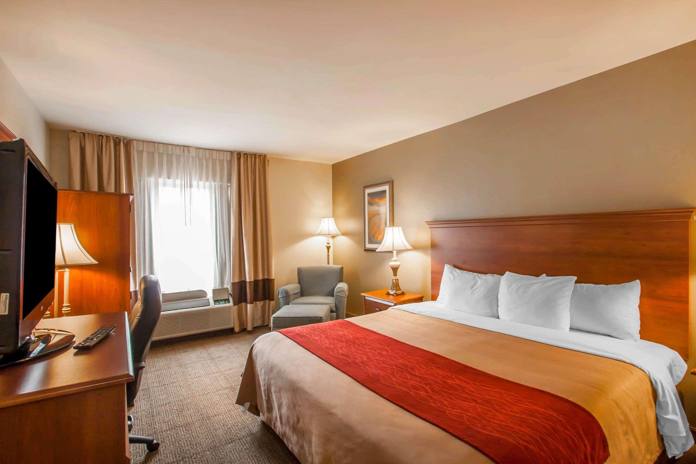 Quality Inn & Suites Germantown North Buitenkant foto