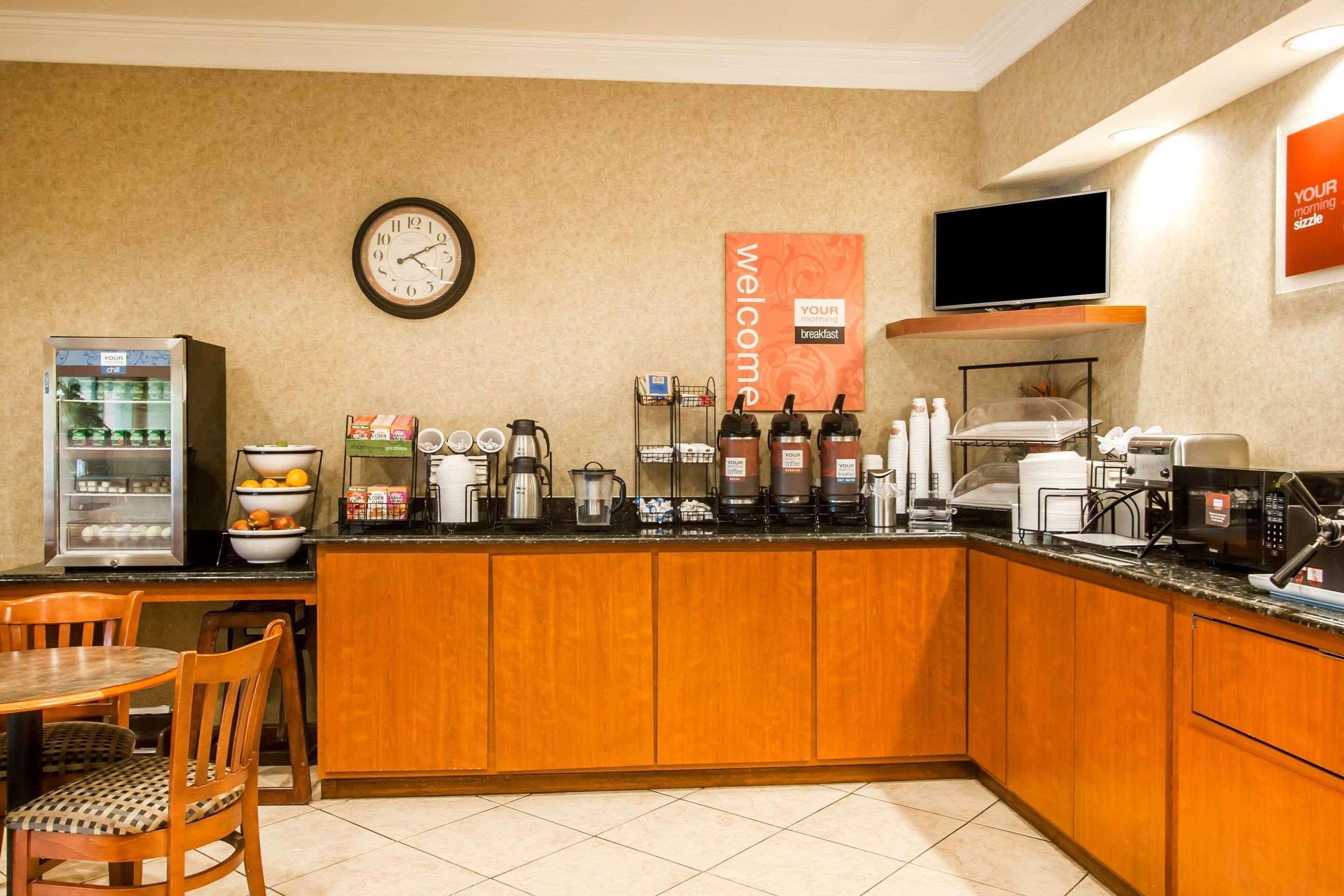 Quality Inn & Suites Germantown North Buitenkant foto