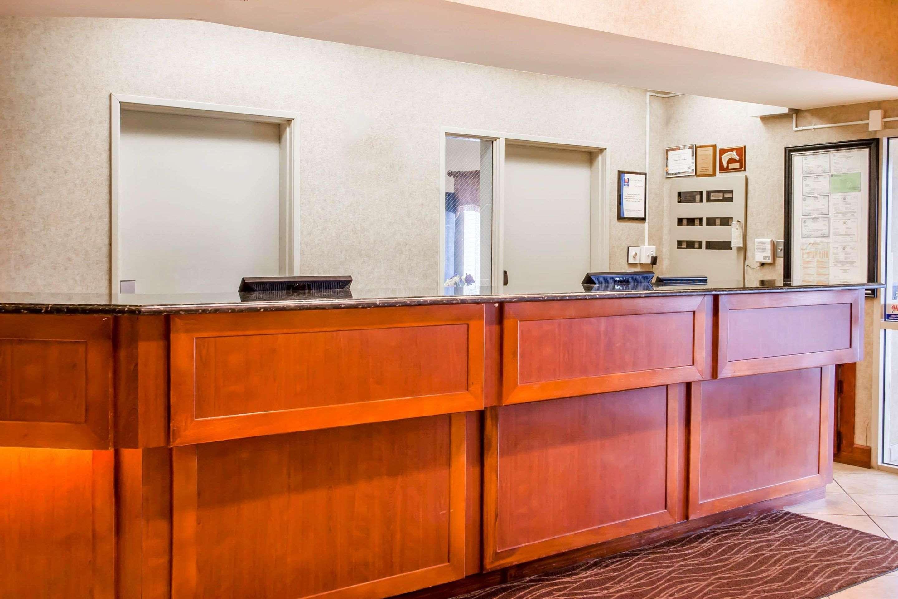 Quality Inn & Suites Germantown North Buitenkant foto